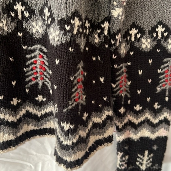 Talbots Hand Knit Sweater, Christmas, SZ M, PTP 19”, L 23”, Beautiful Sweater - Picture 6 of 13